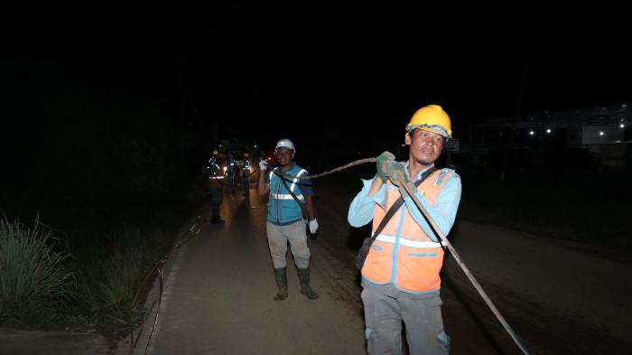 Pembenahan jaringan PLN dok 2