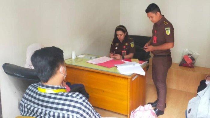 Polres Tanggamus Lampung Limpahkan Pelaku dan Berkas Perkara Pembuangan Bayi ke Kejari Tanggamus