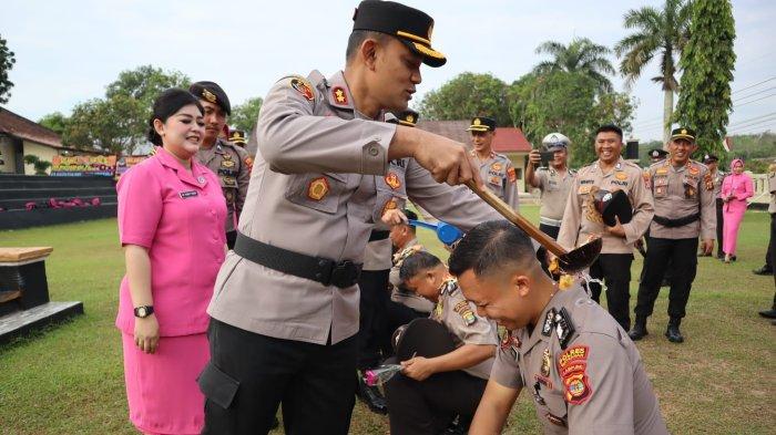 25 Personel Polres Way Kanan Polda Lampung Naik Pangkat Setingkat Lebih Tinggi