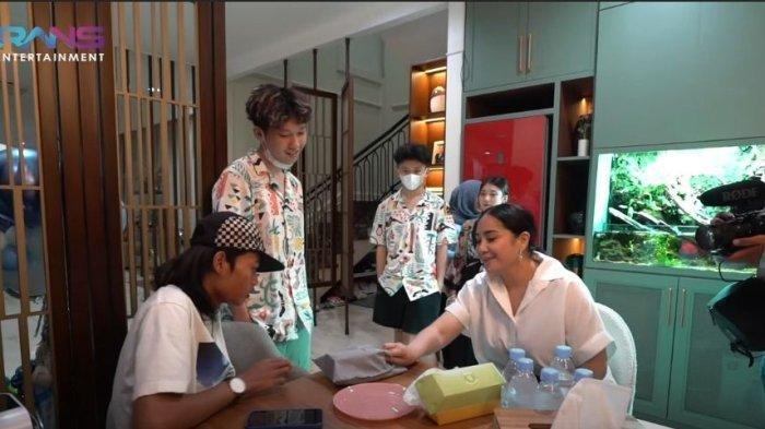 Raffi Ahmad dan Nagita Slavina Hadiahi Tiket Umrah, Bonge: Uang Aja Deh