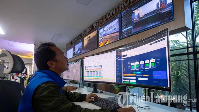 Roda Distribusi di Kawasan Pelabuhan, PTP Nonpetikemas Catat Pertumbuhan Positif1