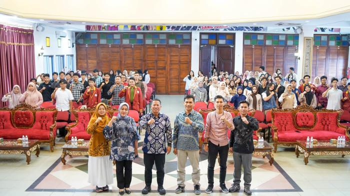 FEB Universitas Teknokrat Indonesia Literasi Mahasiswanya Terkait Investasi