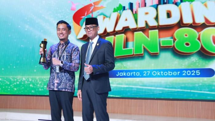 PLN UP3 Metro Juara 3 Gudang Distribusi Terbaik Regional Sumbagsel Ajang Logistic Awards 2025