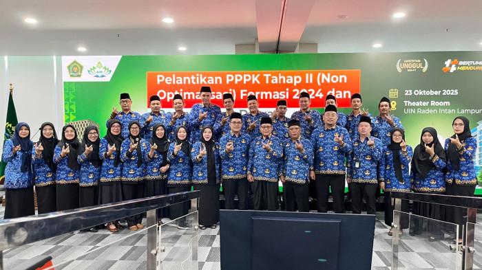 UIN RIL Kukuhkan Pengurus KORPRI, Ini Pesan Rektor Wan Jamaluddin