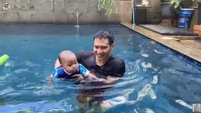 Citra Kirana Panik saat Rekam Bayinya Tenggelam di Kolam Renang