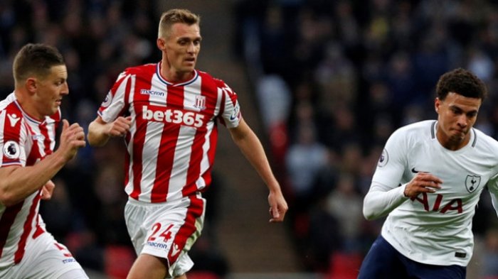 Tottenham Hotspur Vs Stoke City - Dele Alli Cs Sementara Unggul dari Gol Bunuh Diri