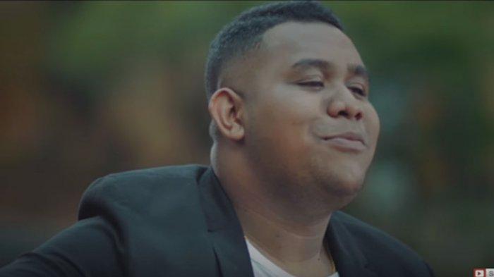 Download MP3 & Lirik Lagu Jangan Rubah Takdir Ku dan Cinta Luar Biasa Andmesh Kamaleng