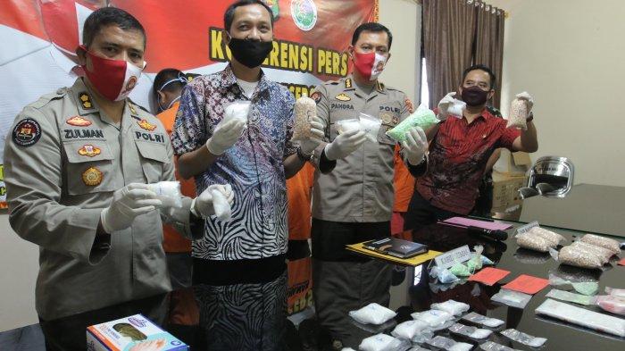 BREAKING NEWS Polda Lampung Amankan 8.400 Butir Ekstasi dan 955 Gram Sabu dari Gudang di Natar