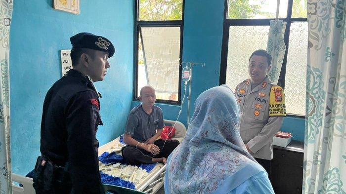 Kapolres Lampung Utara Polda Lampung Jenguk Personel yang Sakit