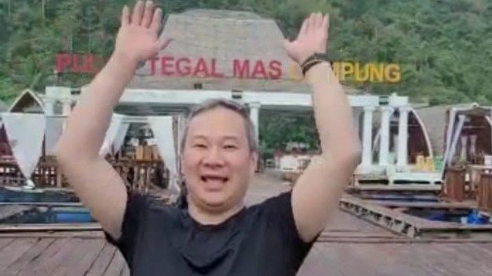 Ahli Terapi Tulang Chris Leong dari Malaysia, Liburan Tiga Hari di Tegal Mas dan Puncak Mas