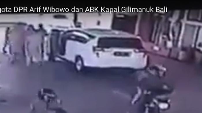 Terekam CCTV, Anggota DPR Ditendang Hingga Jatuh Dua Kali