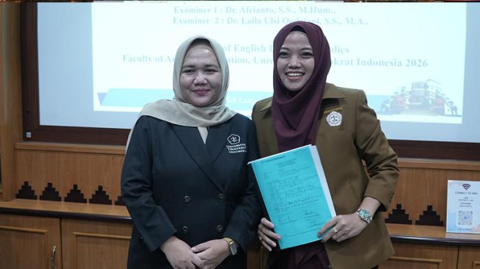 CAPAIAN UNGGUL - Selesaikan studi dalam tiga semester, dua lulusan perdana MBI Teknokrat menghadapi penguji eksternal dengan capaian unggul.