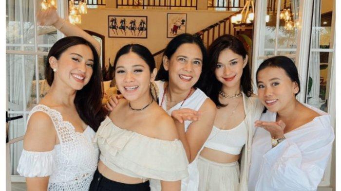 Lydia Kandou Sebut Nana dan Naysilla Mirdad Sangat Banggakan Tyna Kanna