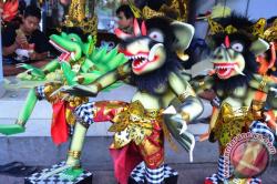 Siswa PAUD Antusias Arak Ogoh-ogoh Jelang Perayaan Nyepi