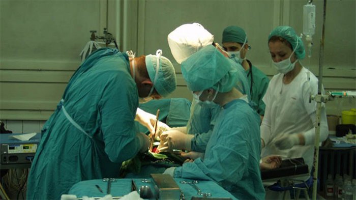 Tragis! Pria 31 Tahun ini Meninggal Setelah Melakukan Operasi Plastik, Ini Sebabnya