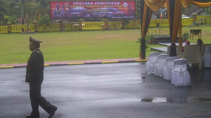 Upacara Pelantikan Brigadir Polri di SPN Kemiling Molor