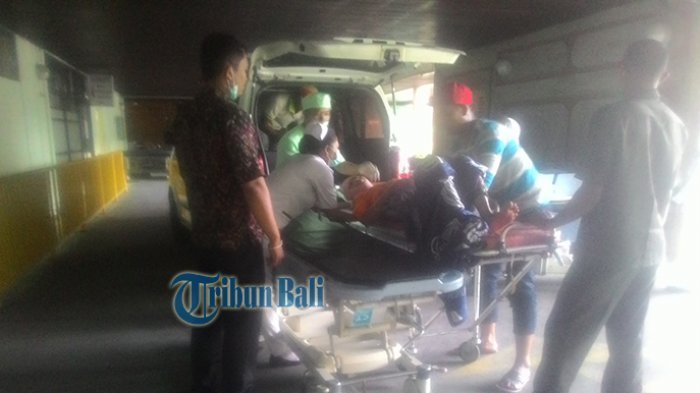 Jatuh dari Pohon Aren Setinggi 10 Meter, Tulang Leher Perempuan Ini Patah