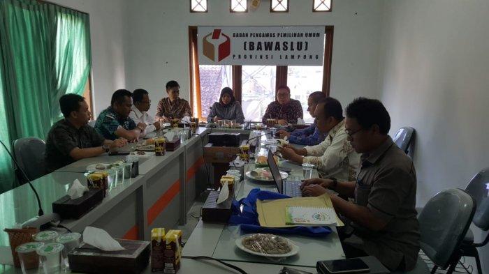 Persipan Pilkada Serentak, KPU Lampung yang Baru Kunjungi Bawaslu  KPU: Bawaslu Saudara Kandung