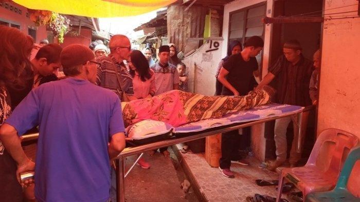 Ejek-ejekan di Facebook Berujung Maut, Pemuda Tewas Dikeroyok Bapak dan Anak di Depan Sekolah