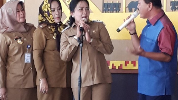 Winarti Duet Bareng Mance Akrab di Panggung, Ternyata Bahas Isu Ini