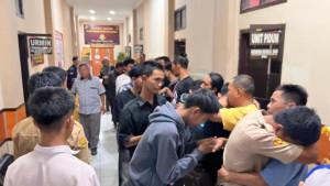 15-Pelajar-Keroyok-1-Orang-hingga-Jarinya-Putus.jpg