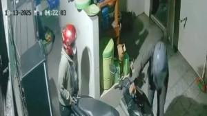 Aksi-dua-pelaku-curanmor-di-Rumah-Makan-Pondok-Hijau.jpg