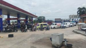 Antrean-kendaraan-di-SPBU-Lampung-Tengah-Rabu.jpg