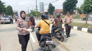 BAGIKAN-MAKANAN-PolwanPolsek-Sukarame567.jpg