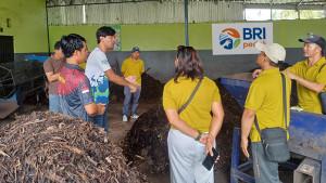 BRI-Peduli-Gelar-Pelatihan-Diversifikasi-Pupuk-Kompos.jpg