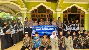 Bantuan-sembako-disalurkan-Polres-Lampung-Tengah5797.jpg