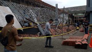 Belasan-mahasiswa-tertimpa-bangunan-ambruk-saat-berlatih-teater-di-kampus.jpg