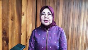 Bendahara-DPD-PDI-Perjuangan-Lampung-Kostiana-saat-diwawancarai-Senin-1592025.jpg