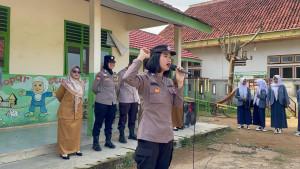 Brigpol-Marselina-saat-jadi-pembina-upacara.jpg