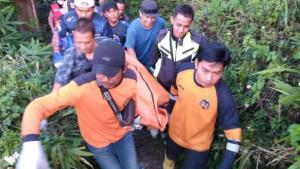 Daftar-Nama-Penumpang-Innova-Maut-yang-Terjun-ke-Jurang-2-Orang-Tewas.jpg