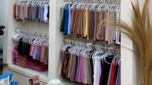 Deretan-jibab-vicose-koleksi-Kitty-Hijab.jpg