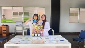 Fairysha-Agatha-Richelle-medali-perak-Bahasa-Inggris.jpg