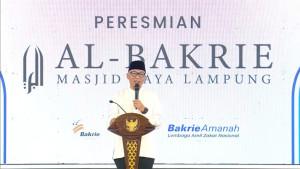 Gubernur-Lampung-Rahmat-Mirzani-Djausal-dalam-peresmian-Masjid-Raya-Al-Bakrie.jpg