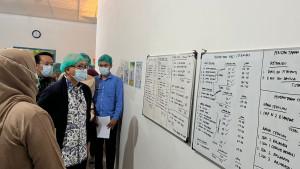 Gubernur-Lampung-tinjau-SPPG-Rajabasa.jpg