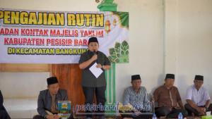 HADIRI-PENGAJIAN-Wabup-Pesibar5657.jpg
