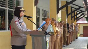 HINDARI-NARKOBA-DAN-TAWURAN-Polwan-Polres-Lamsel-56.jpg