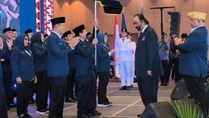 Herman-HN-dan-pengurus-NasDem-Lampung-saat-dilantik-Surya-Paloh-aa.jpg