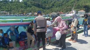 IMBAU-KESELAMATAN-BERLAYAR-Sat-Polairud-Polres-Pesawaran56.jpg