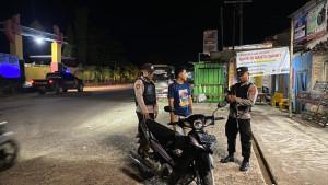 JAGA-KETERTIBAN-Anggota-Polsek-Simpang-Pematang-56.jpg