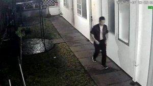 KEMATIAN-DIPLOMAT-MUDA-Tangkapan-layar-pada-video-CCTV.jpg