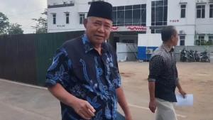 Kadis-Perkim-Firman-Rusli-saat-berada-di-kantor-Kejati-Lampung.jpg