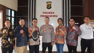 Kapolres-Pringsewu-pertemuan-dengan-pimpinan-bank.jpg