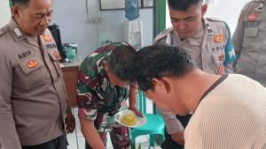 Kejutan-tumpeng-HUT-TNI-di-way-tuba1.jpg