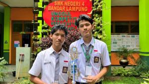 Kolaborasi-Farrel-dan-Julian-siswa-SMKN-4-Bandar-Lampung-juarai-lomba-Cyber-Security.jpg