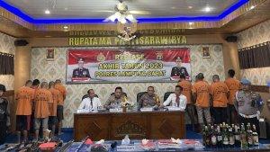 Konferensi-pers-akhir-tahun-di-Mapolres-Lampung-Barat-77.jpg