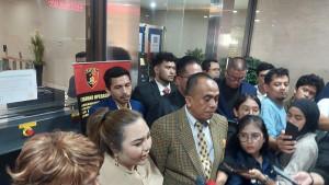 Lisa-Mariana-Tetap-Yakini-Ridwan-Kamil-Ayah-Kandung-Anaknya.jpg